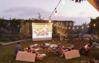 Dallas Backyard Movie Rental: Your Small Outdoor Movie Projector Rental